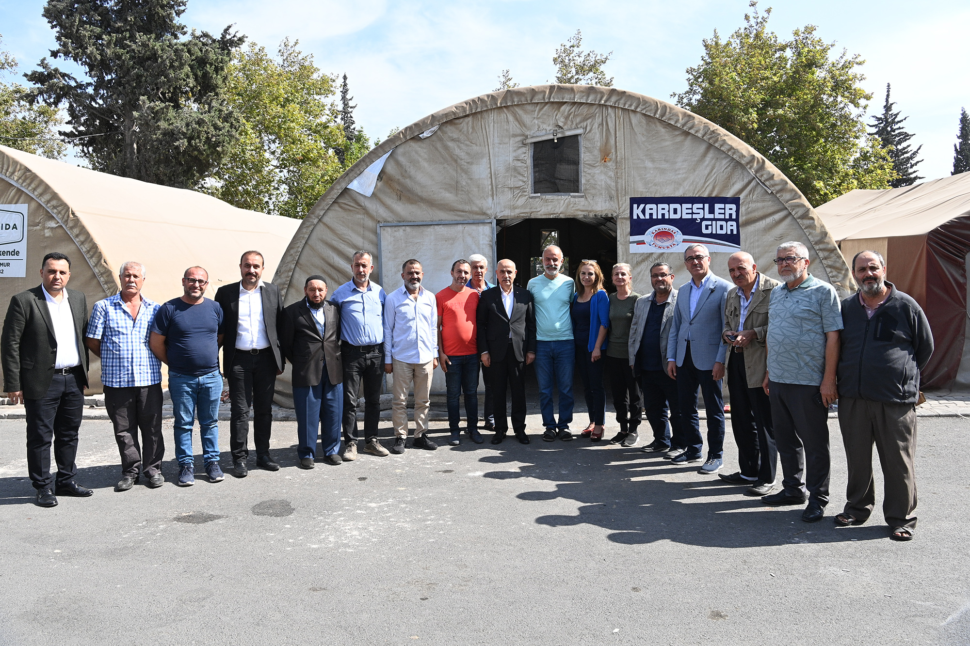 Kahramanmaraş Büyükşehir Belediye Başkanı Hayrettin Güngör, toptan gıda esnafının imar