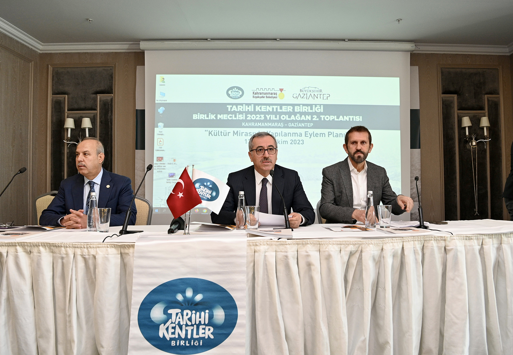 Kahramanmaraş Büyükşehir Belediyesi ev sahipliğinde gerçekleştirilen Tarihi Kentler Birliği’nin 2023