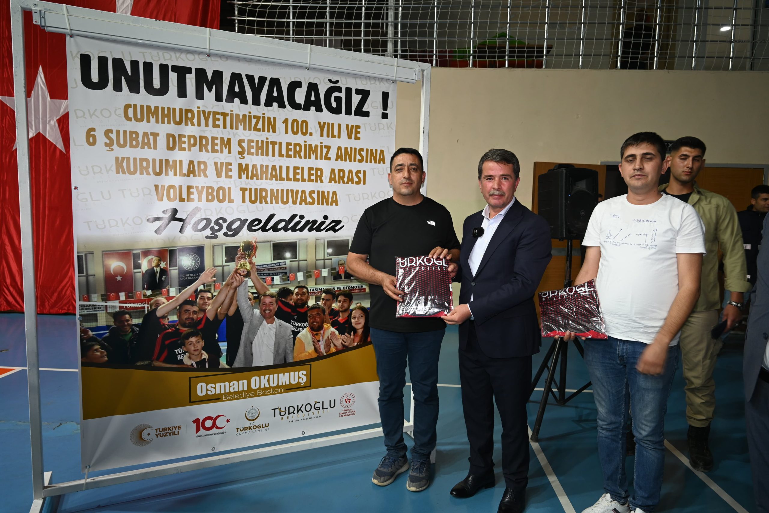Türkoğlu’nda deprem şehitleri voleybol turnuvası ile anıldı