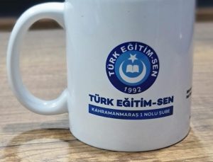 Türk Eğitim-Sen, Öğretmenler Günü ve Cumhuriyet Bayramı Anısına Üyelere Hediyeleri Dağıtıyor
