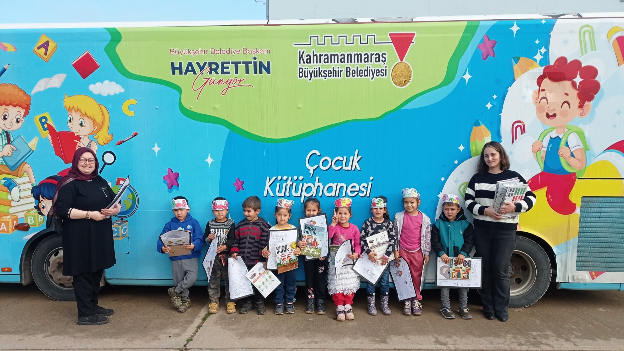 Büyükşehir’in Mobil Çocuk Kütüphanesi Ziyaretlerini Sürdürüyor Büyükşehir Belediyesinin örnek projesi