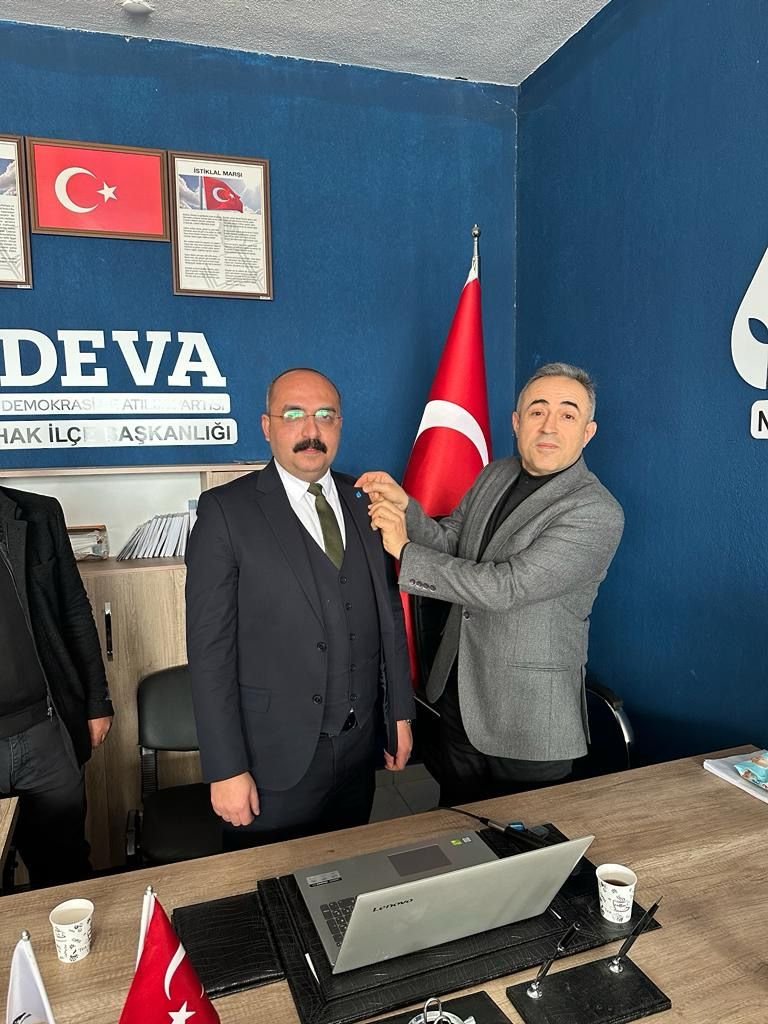 DEVA Partisi belediye başkan adaylarını açıklamaya ilk olarak Nurhak İlçesi’nden