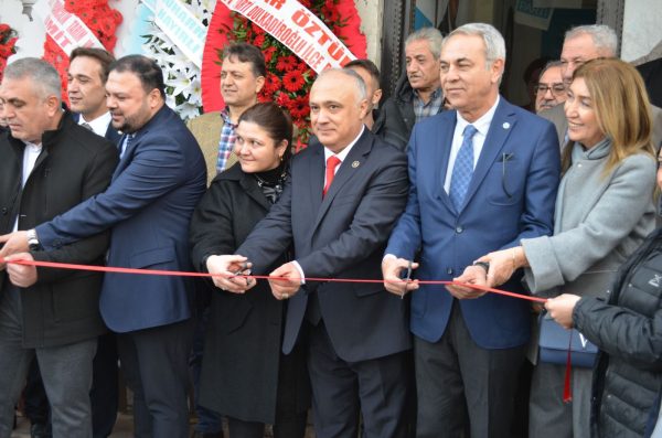 Kahramanmaraş’ta İyi Parti, Dulkadiroğlu ilçesinde seçim ofisini hizmete açarak yerel