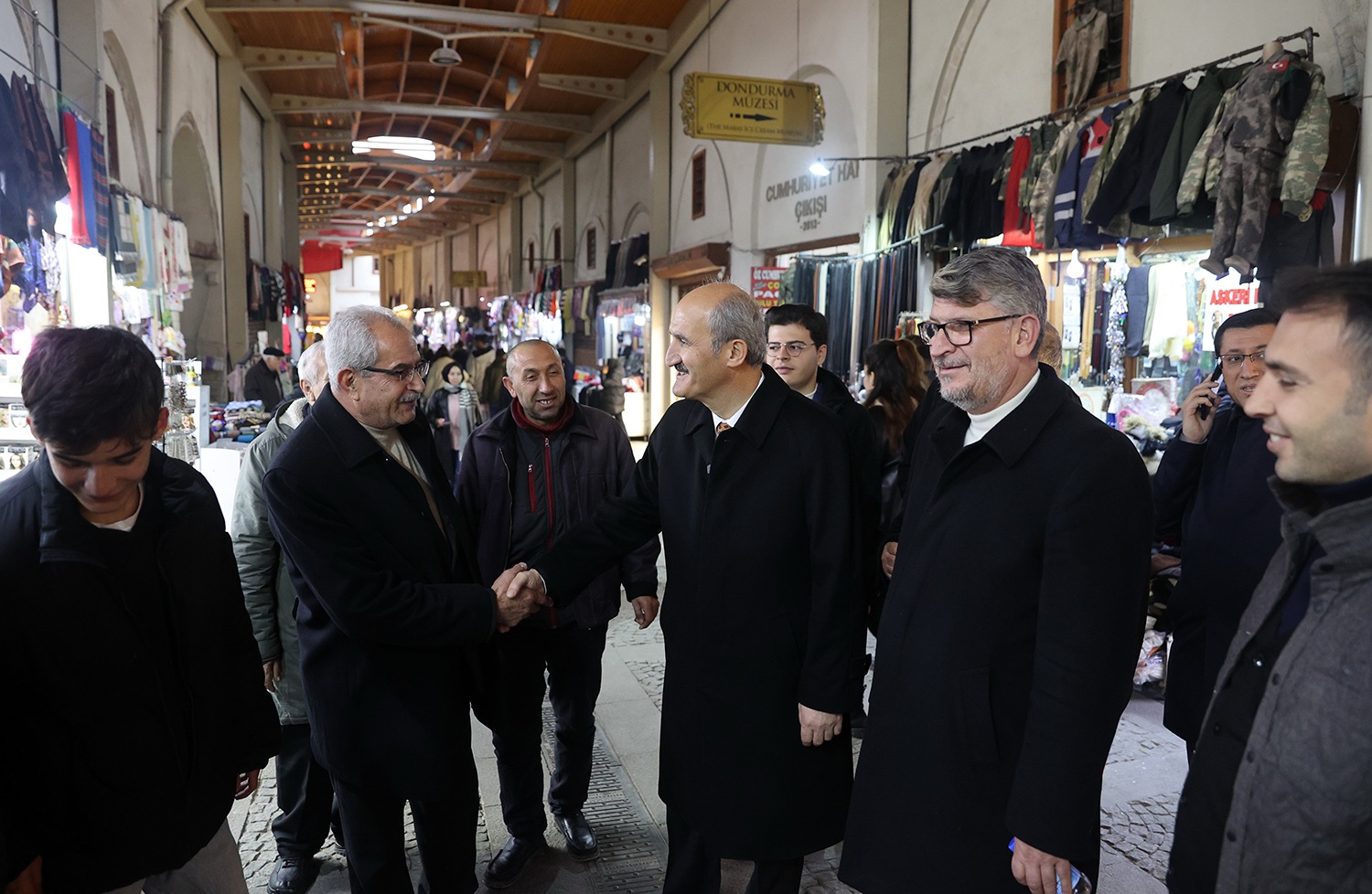 Dulkadiroğlu Belediye Başkanı Necati Okay, seçim çalışmaları kapsamında Tarihi Kapalı