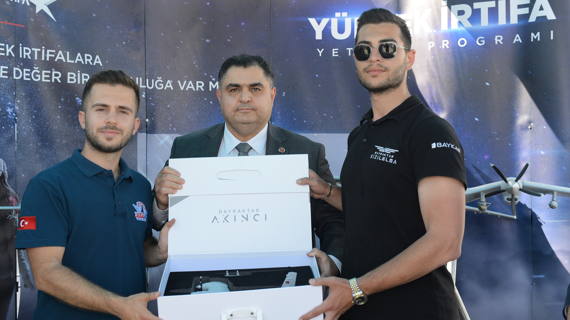 Büyükşehir Belediyesi öncülüğünde gerçekleştirilen Robotik ve Teknoloji Festivali’nde robot yarışmaları,