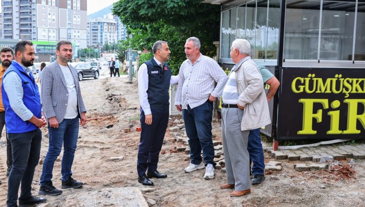 Başkan Toptaş; Kilit parkeli yollarımızı asfaltla daha konforlu hale getireceğiz