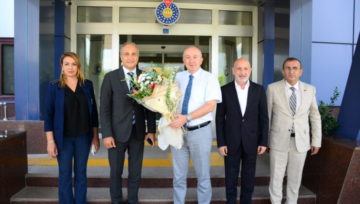 Cumhuriyet Halk Partisi Heyeti ‘Eğitim Buluşmaları’ Kapsamında Rektör Yasım’ı Ziyaret Etti