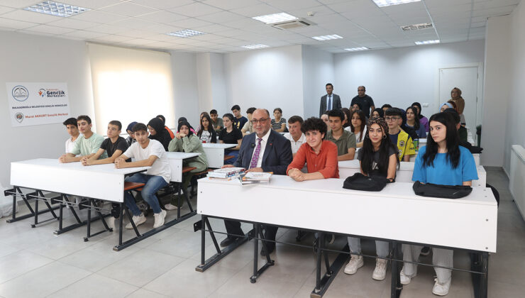 Dulkadiroğlu Belediyesi’nden Gençlere Tam Destek