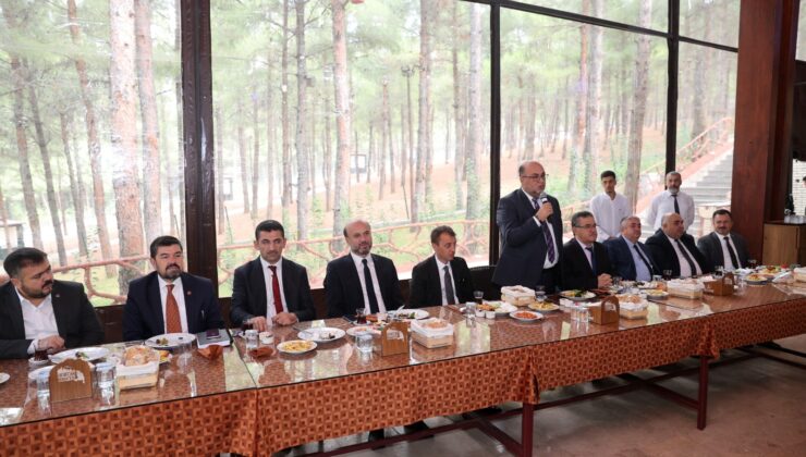 Başkan Akpınar, Din Görevlilerinin Manevi Rehberler Olduğunu Vurguladı