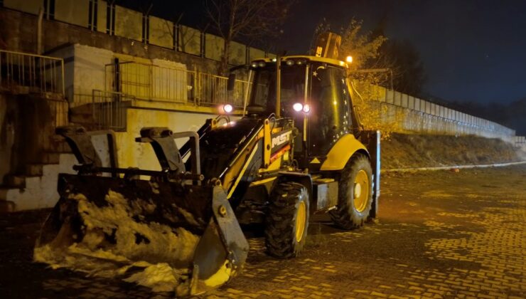 Büyükşehir Gece Mesaisinde