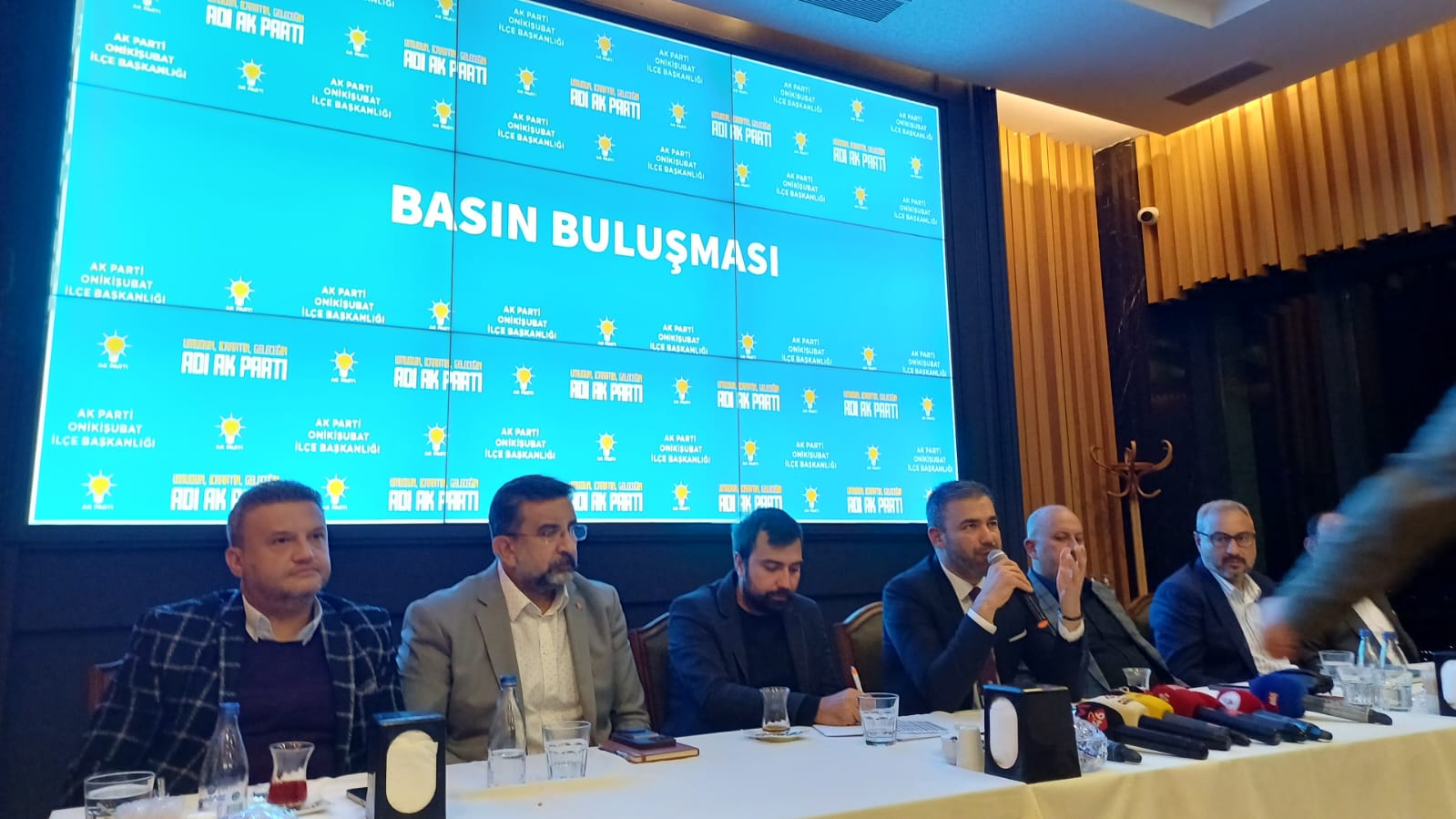 AK Parti Kahramanmaraş Onikişubat İlçe Başkanı Durdu Safa Kekeç, 9