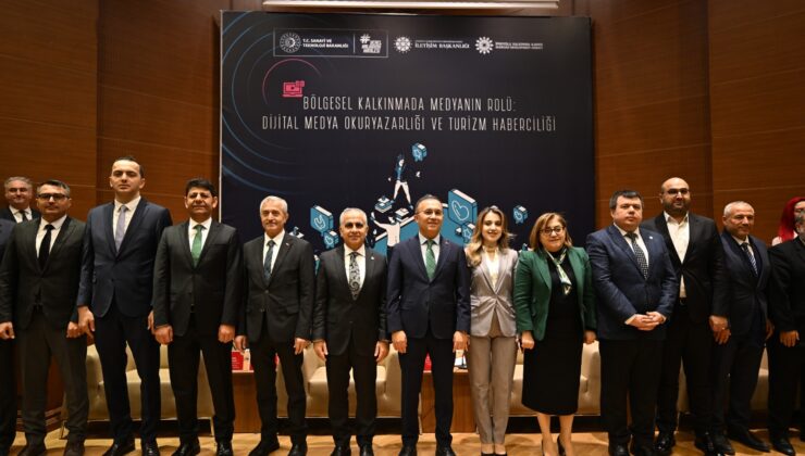 Gaziantep’te “Bölgesel Kalkınmada Medyanın Rolü” paneli düzenlendi