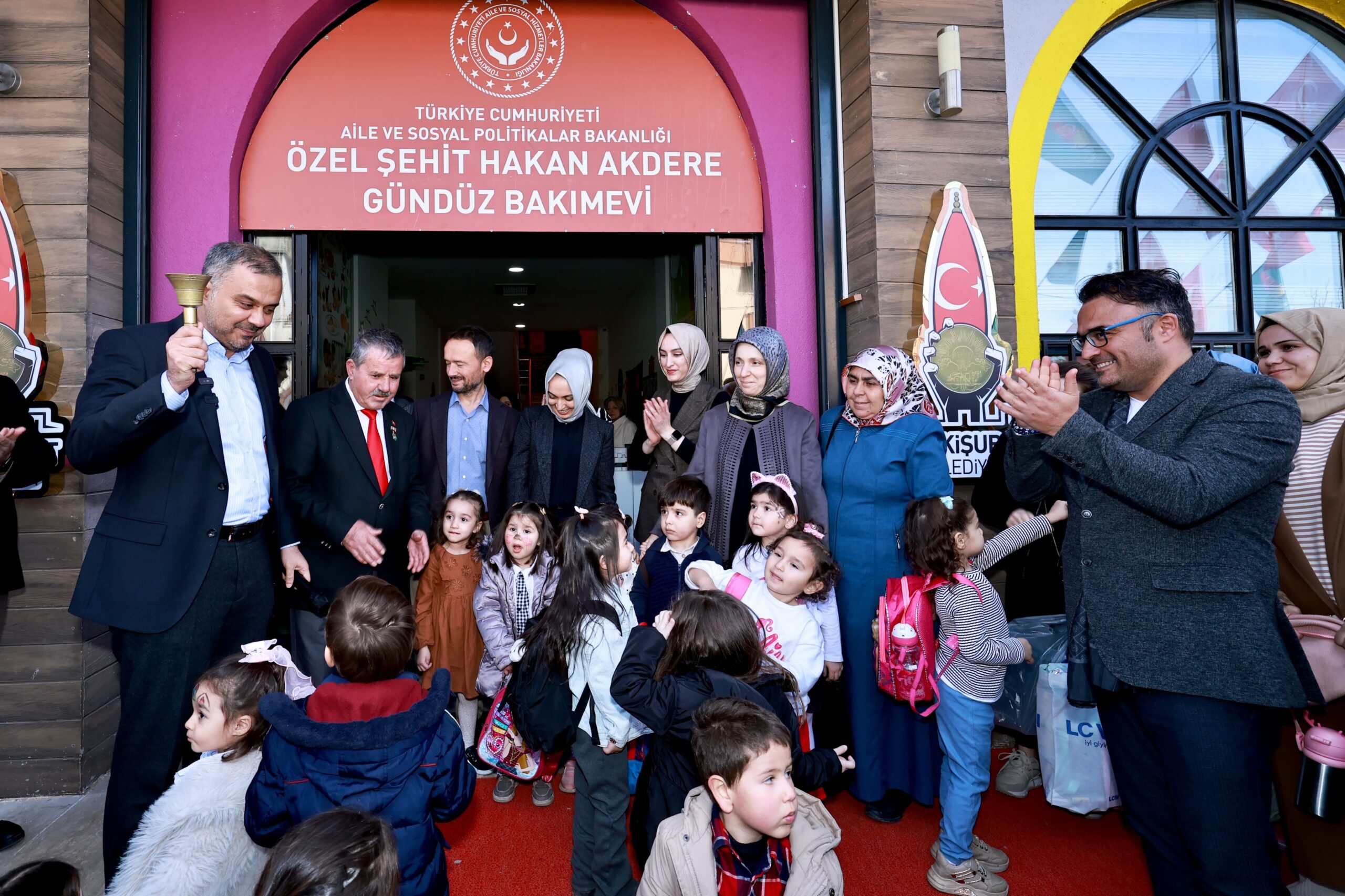 Geçtiğimiz hafta yoğun katılımla açılışı gerçekleştirilen Şehit Hakan Akdere Gündüz