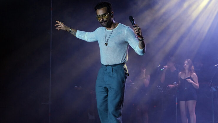 Zafer Bayramı Coşkusu Gökhan Türkmen Konseriyle Tavan Yaptı