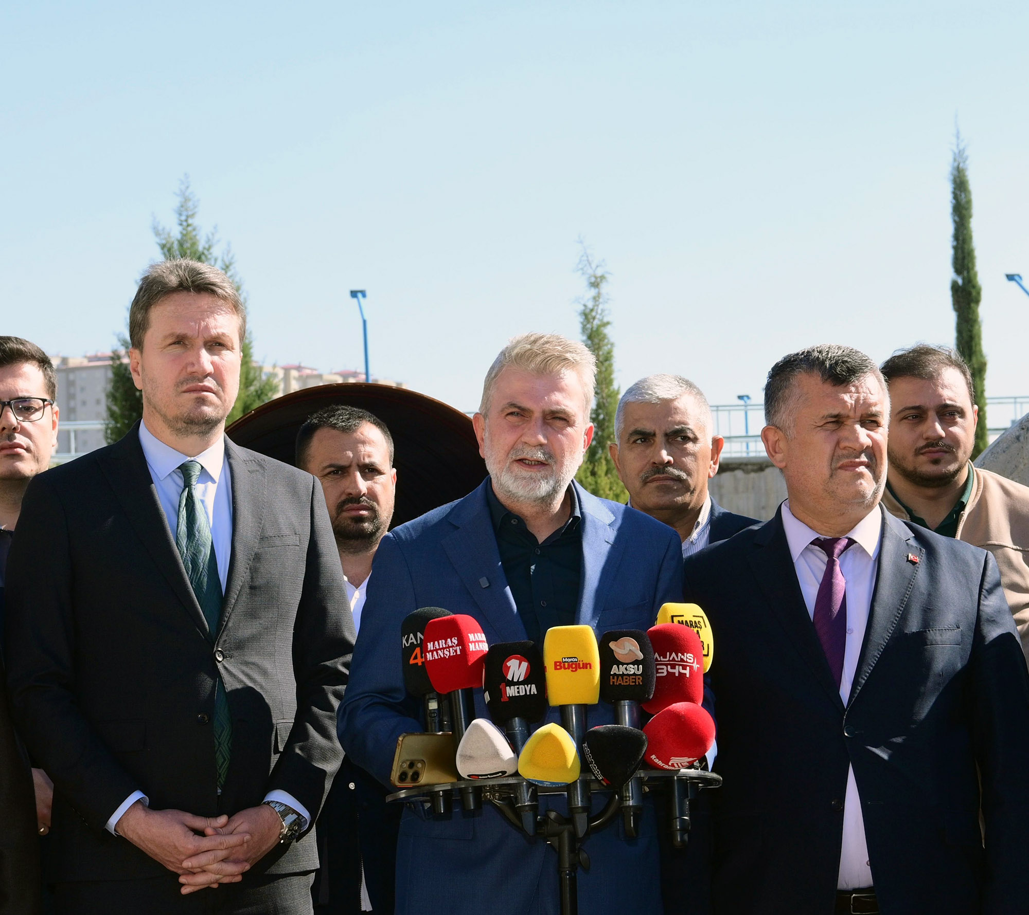 Ayvalı İçmesuyu Arıtma Tesisi’nde basın mensuplarıyla bir araya gelerek altyapıdaki