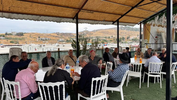 Kahramanmaraş’ta Huzurevi Sakinlerine Moral: ‘Turuncu Sofralar Etkinliği’
