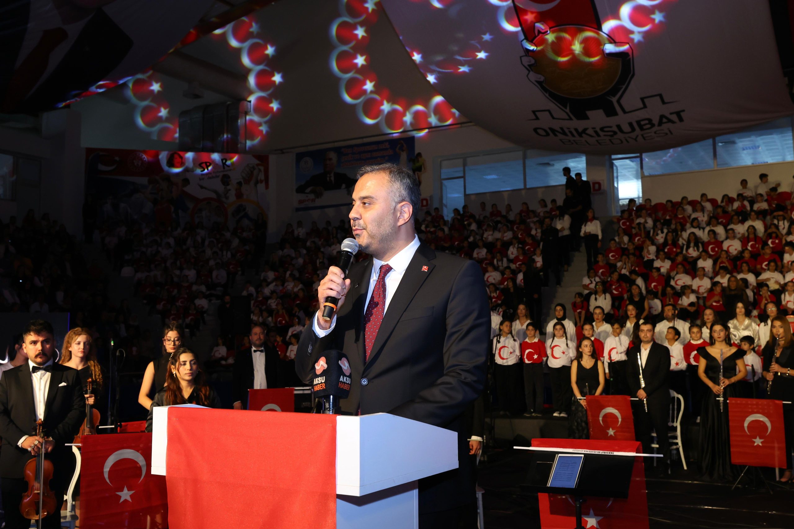 Onikişubat Belediyesi’nden bin kişilik dev koro ile unutulmaz Cumhuriyet Bayramı