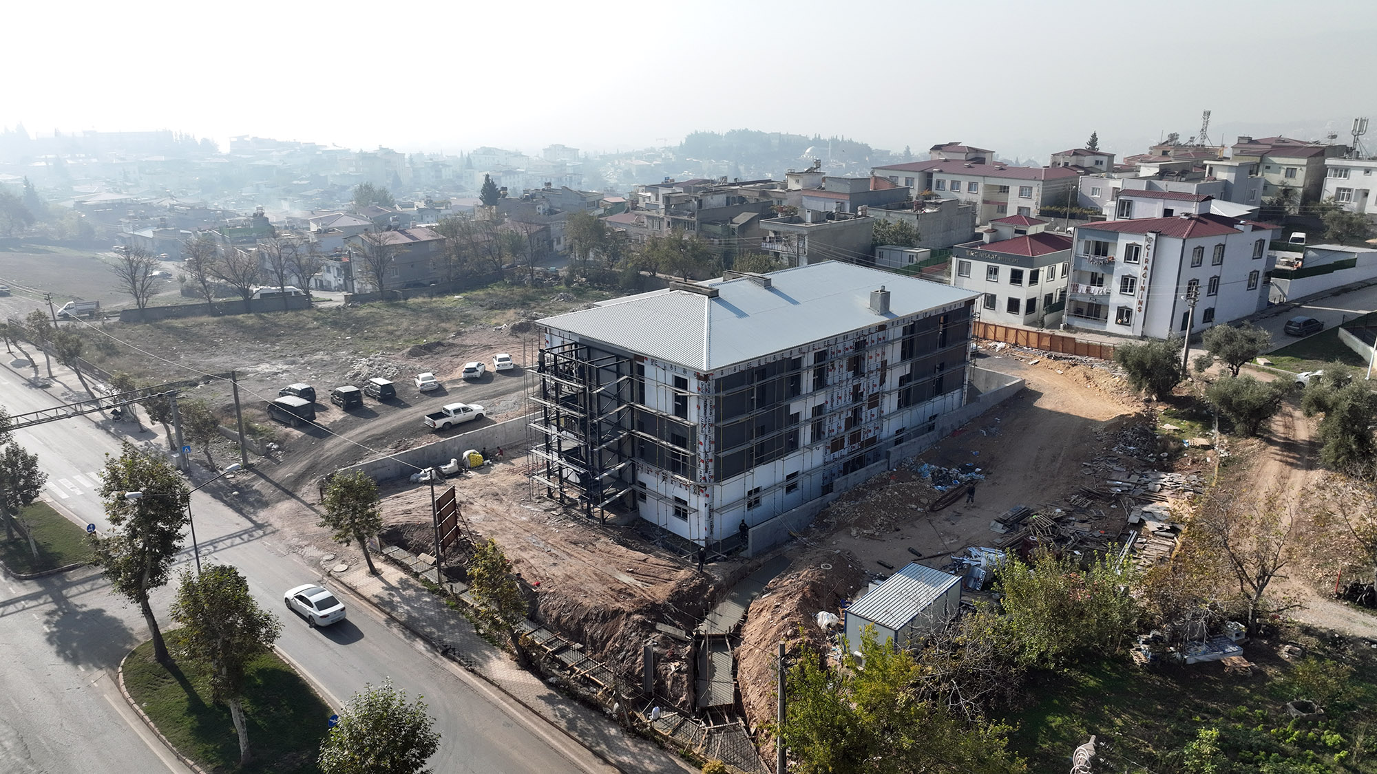 Büyükşehir Belediyesinin Dulkadiroğlu Sütçü İmam Mahallesi’ne kazandırdığı Pınarbaşı Millet Konağı’nda