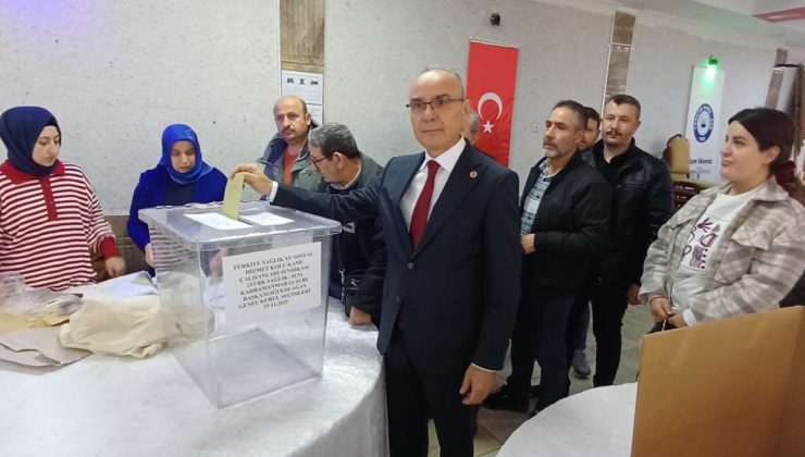 TÜRK SAĞLIK-SEN’DE BAŞKAN MEHMET ÖZER GÜVEN TAZELEDİ