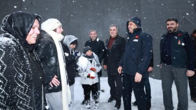 Onikişubat Belediye Başkanı Hanifi Toptaş, ilçede etkili olan kar yağışı