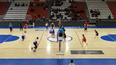 Arabica Coffee House Erkekler 1. Lig’inde ikinci devreye lider başlayan