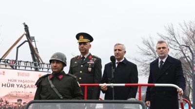 12 Şubat Kurtuluş Bayramı’nın 106. yılı Trabzon Caddesi’nde şehir protokolü