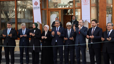 6 Şubat depremlerinde ağır hasar gören İsa Divanlı Camii, Nakıp