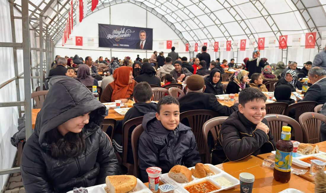 Büyükşehir Belediyesi, birlikte paylaşmanın huzurunu Ramazan ayında sürdürmeye devam ediyor.