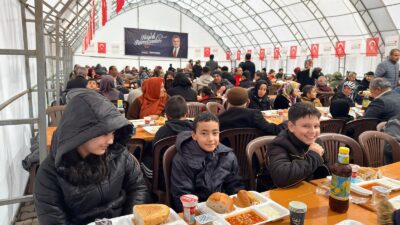 Büyükşehir Belediyesi, birlikte paylaşmanın huzurunu Ramazan ayında sürdürmeye devam ediyor.