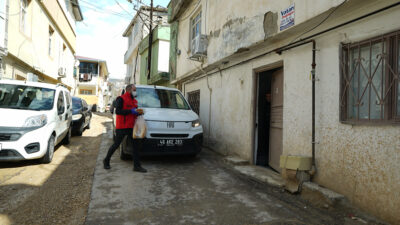 Büyükşehir Belediyesi, Ramazan ayında da şehrin ulu çınarlarını yalnız bırakmayarak