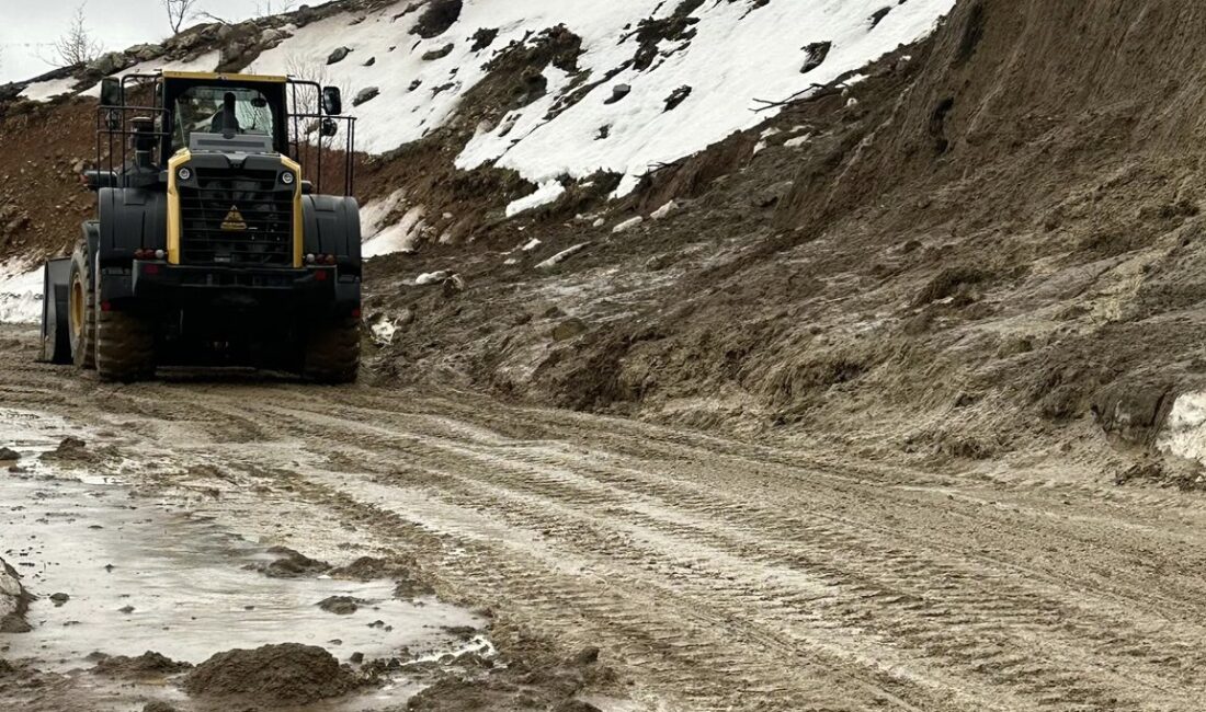 Büyükşehir Belediyesi, sağanak yağışlardan en fazla etkilenen ilçelerden Andırın, Çağlayancerit