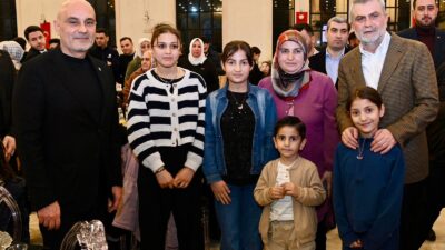 Yetim ve Özel Gereksinimli Vatandaşlarla İftar Programında konuşan Başkan Fırat