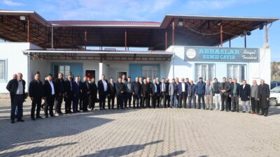 Dulkadiroğlu Belediye Başkanı Mehmet Akpınar, haftalık mahalle toplantıları kapsamında Abbaslar