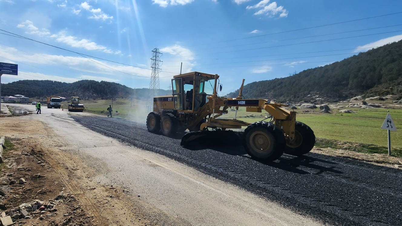 Büyükşehir Belediyesi, Andırın’da 30 kilometrelik Altınboğa – Akifiye – Çokak