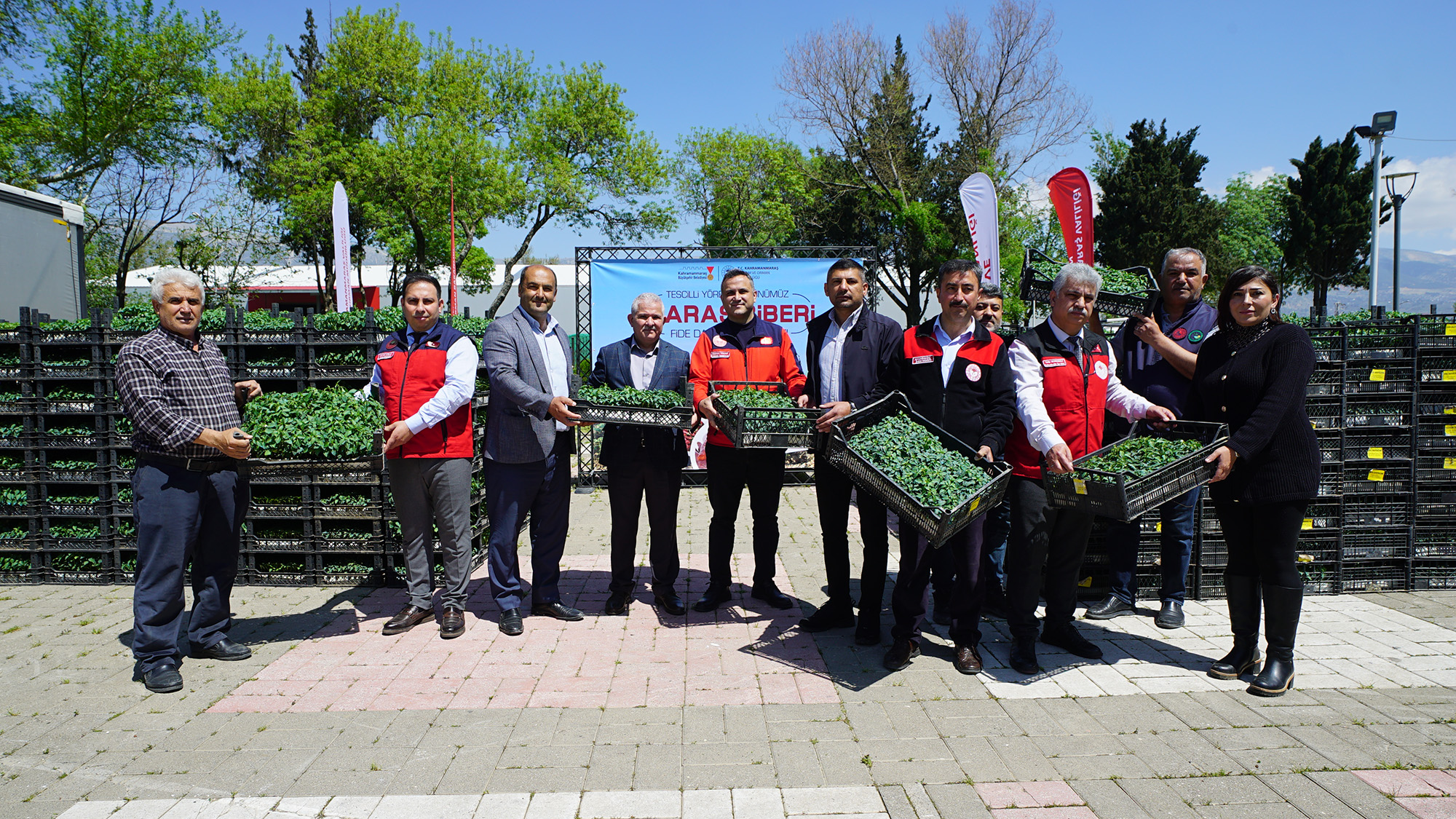 Büyükşehir Belediyesi, şehrin coğrafi işaretli ürünü olan Maraş Biberi’nin üretimini