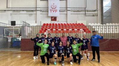 Kadınlar Hentbol 2. Lig Play-Off müsabakalarında mücadele eden Maraşgücüspor Kadın