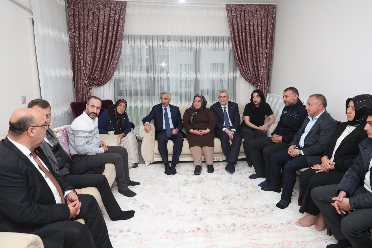 Kahramanmaraş Valisi Mükerrem Ünlüer başkanlığında, Emlak Konut GYO tarafından yürütülen