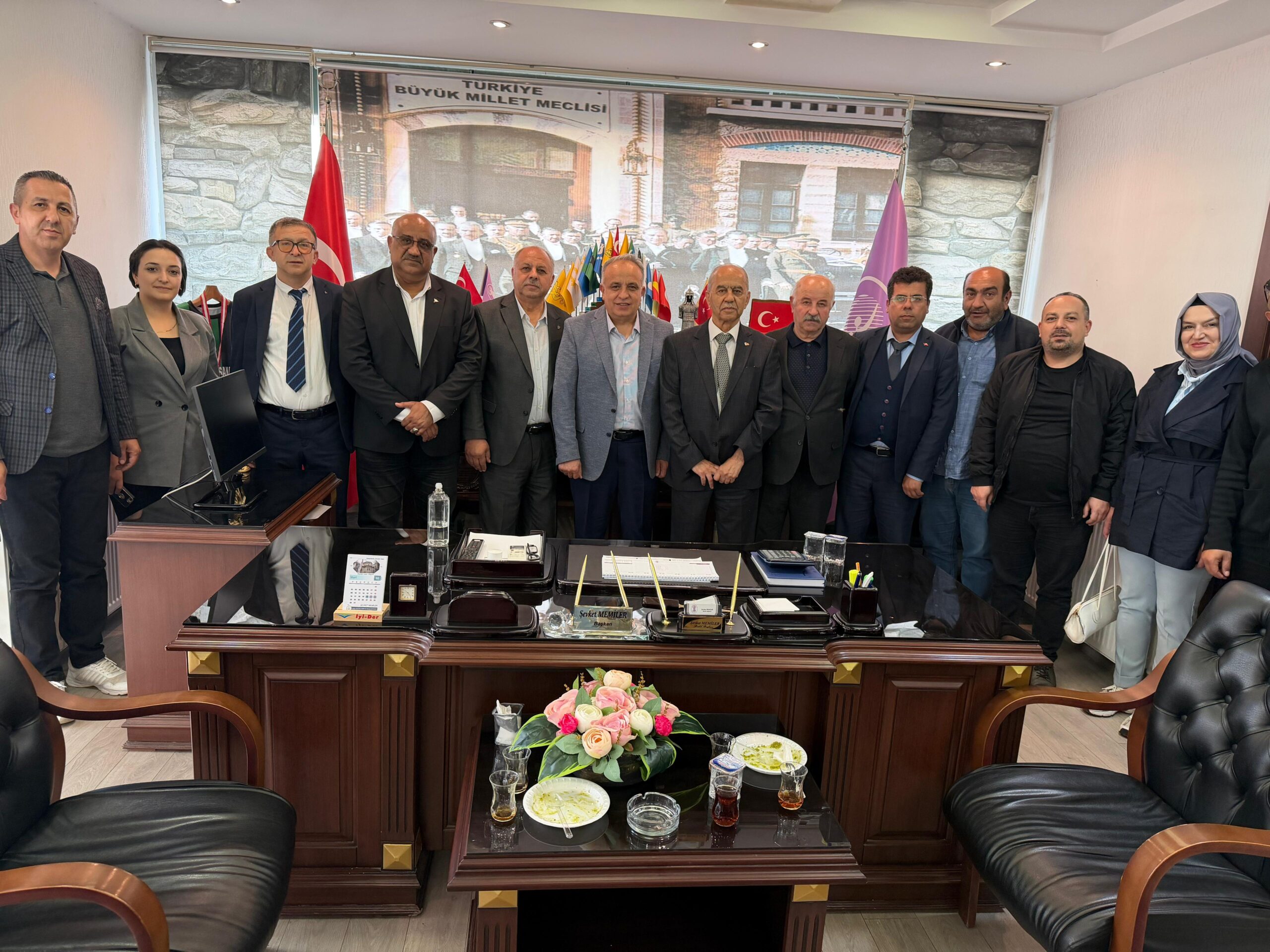 Kahramanmaraşlı gazetecilerden oluşan heyet, Kilis temasları kapsamında ziyaretlerine hız kesmeden