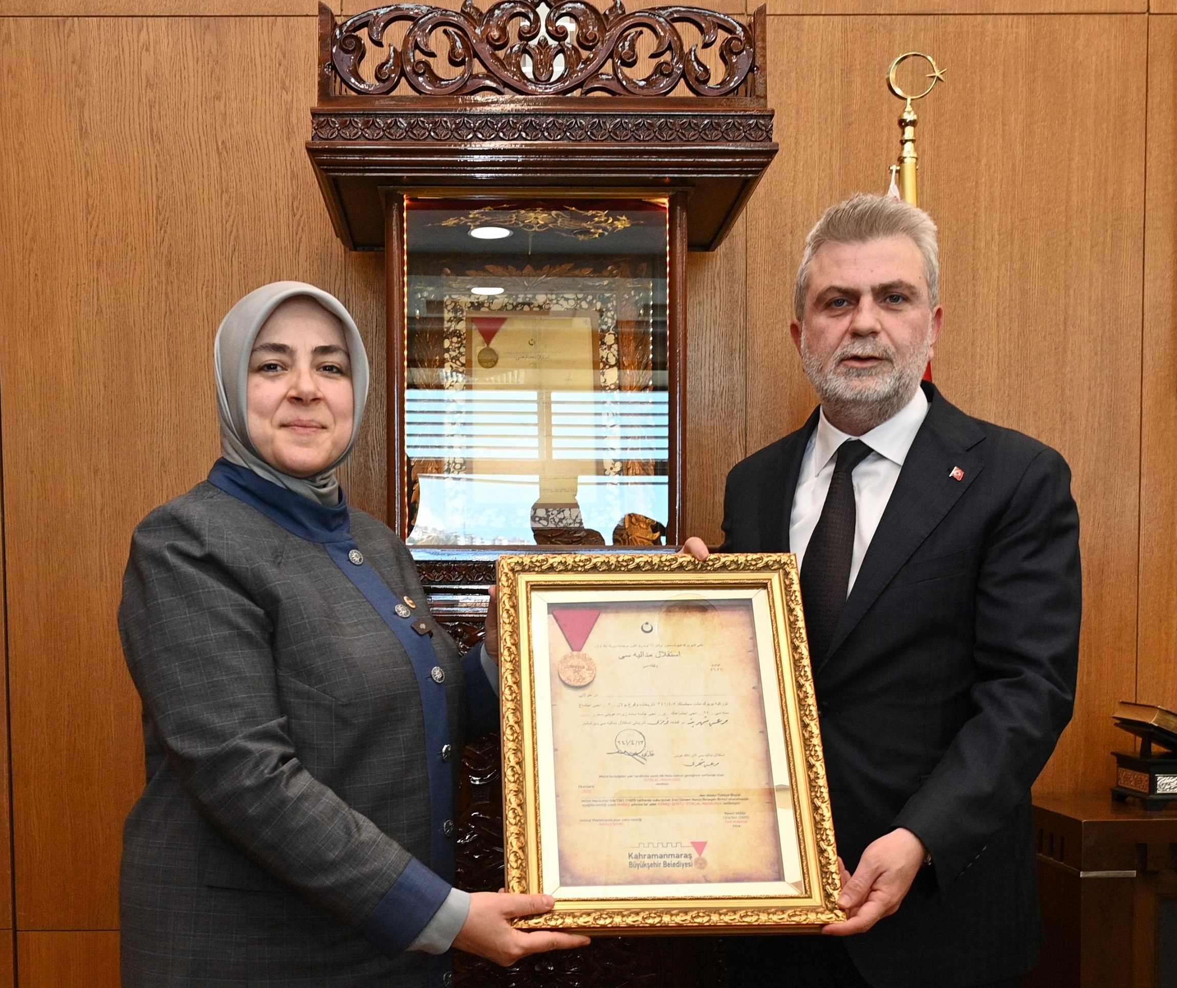 AK Parti Genel Merkez Kadın Kolları Başkanı Tuğba Işık Ercan’ı