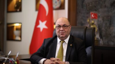 Dulkadiroğlu Belediye Başkanı Mehmet Akpınar, Anneler Günü dolayısıyla bir kutlama