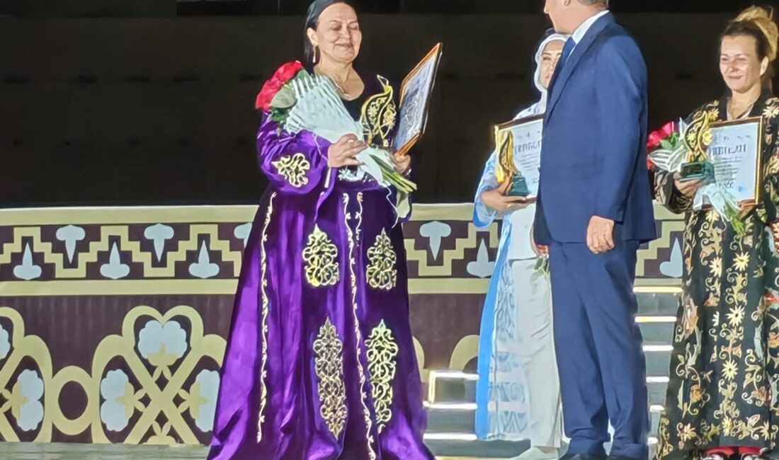 Kahramanmaraşlı geleneksel el sanatları ustası Nur Korkmaz, Özbekistan’da düzenlenen uluslararası