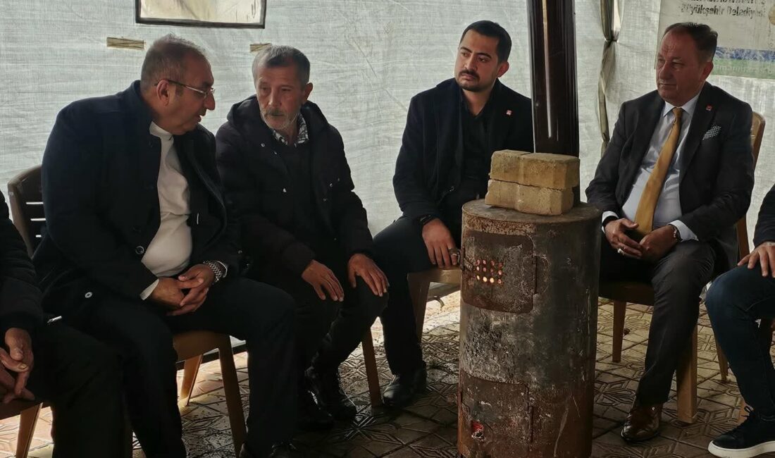 Cumhuriyet Halk Partisi (CHP) Kahramanmaraş İl Başkanı Ünal Ateş, üç
