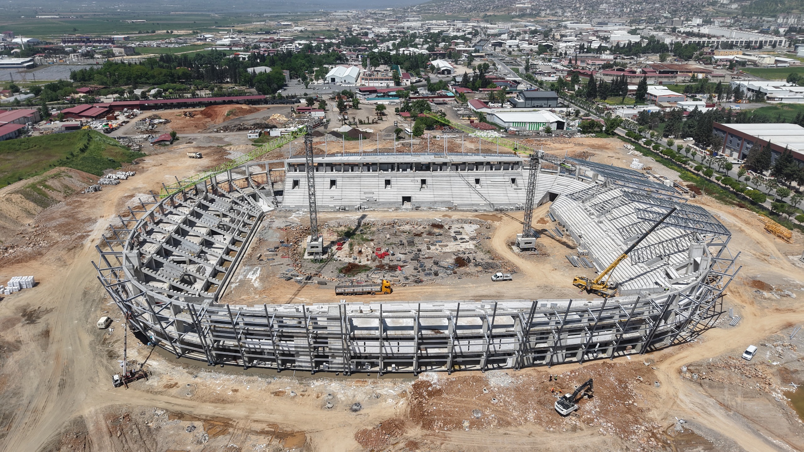 Gençlik ve Spor Bakanlığı tarafından finanse edilen, yapım süreci Toplu