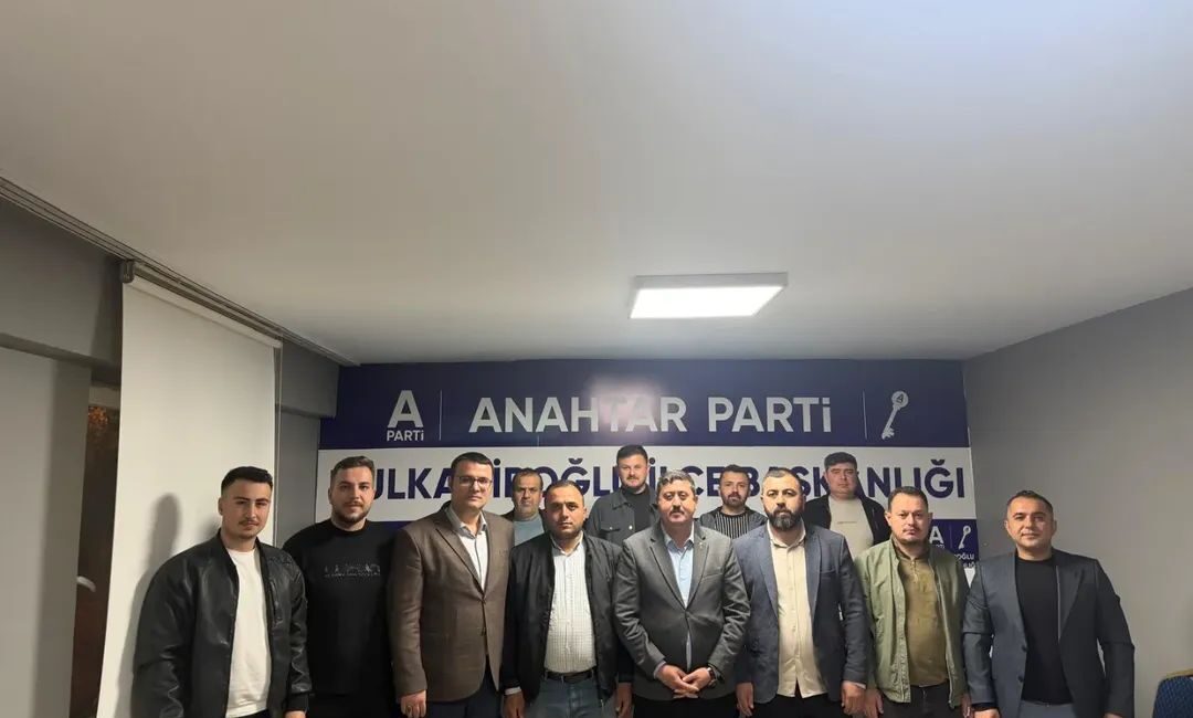 Anahtar Parti Dulkadiroğlu İlçe Başkanı Hacı Ahmet Sivri, teşkilatın haftalık