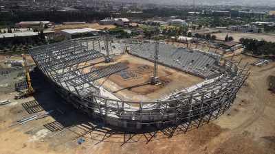 Yeni stadyumun kaba inşaatında sona yaklaşılırken, tribünlerin büyük bölümü tamamlandı.