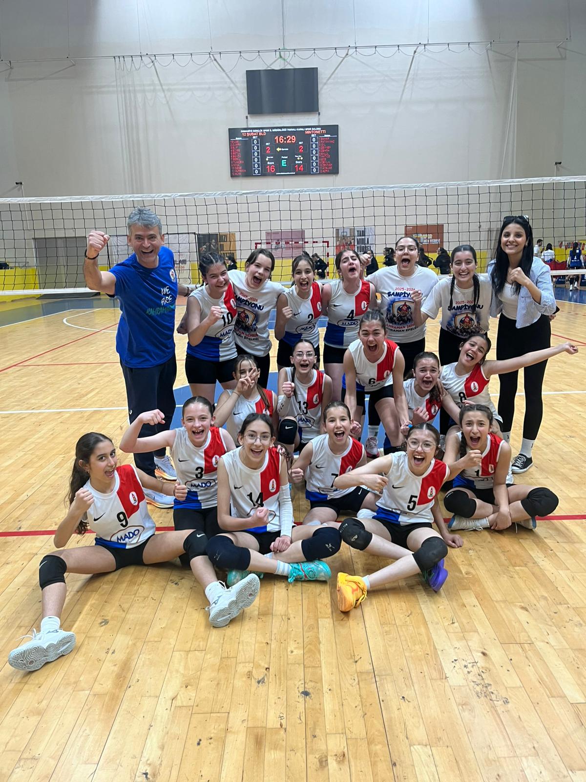 Kahramanmaraş’ta voleybolun yükselen gücü Onikişubat Belediye Spor, Efeler Ligi’ne yükselme