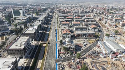 Büyükşehir Belediyesi, Azerbaycan Mahallesi’nin 3 ana arterini yaklaşık 18 Milyonluk