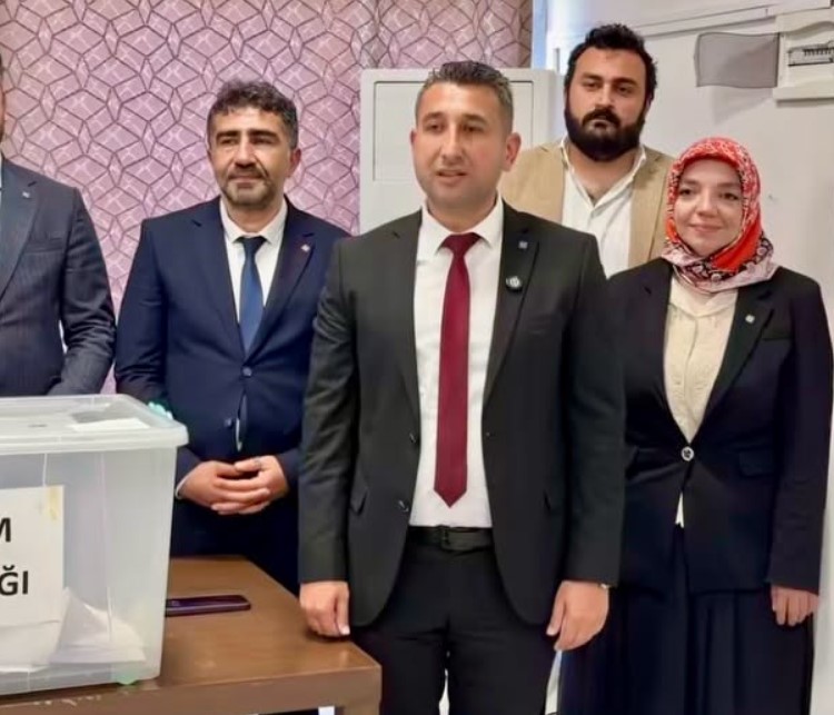 Hava sıcaklıklarının mevsim normallerinin üzerine çıktığı Kahramanmaraş’ta, İnşaat Mühendisleri Odası
