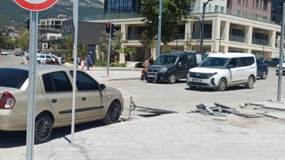 Esnaf ve Vatandaşlar: “Bu Yanlıştan Acilen Dönülmeli” Kahramanmaraş’ta şehir merkezinin