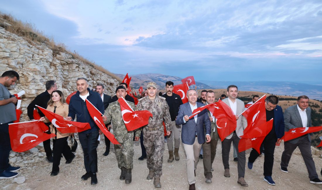Onikişubat Belediyesi öncülüğünde 30 Ağustos Zafer Bayramı’nın anlam ve önemine